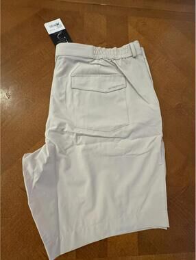 Zero Restriction Men's Beige Outdoor Shorts Size 2XLarge